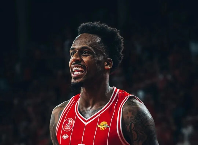 开云体育在线入口-重磅：布莱克尼在CBA打假球具体场次曝光，由此联想广东40分惨败